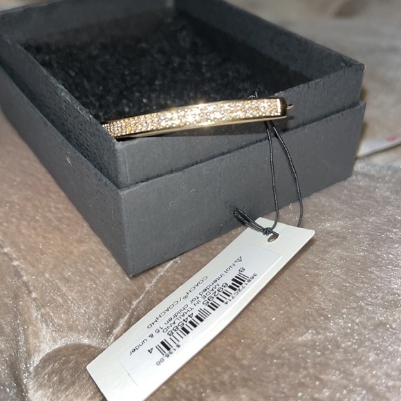 Coach golden bracelet with pave crystals and extender chain, new - Picture 8 of 8